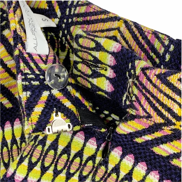 Full Circle Skirt in Bold Colors and Geometric Print - Picture 13 of 14